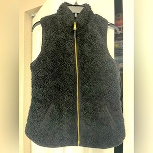 Woman’s Old Navy vest. Size XS with pockets.